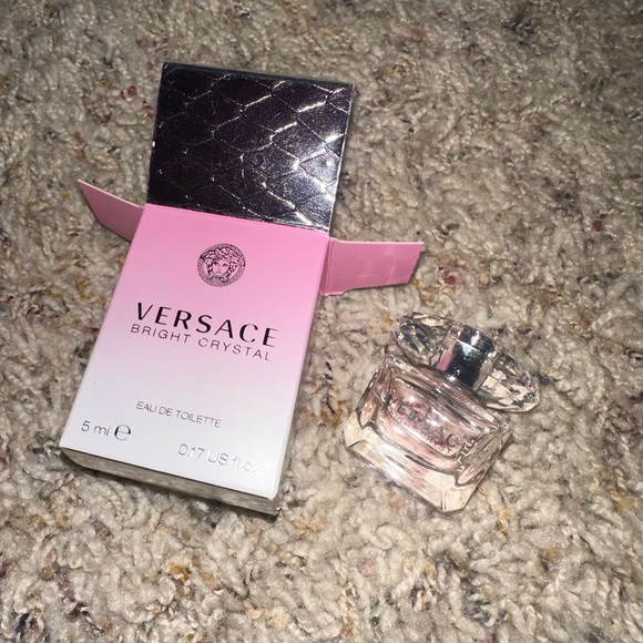 Versace Bright Crystal 💕✨ Mini - Picture 1 of 3